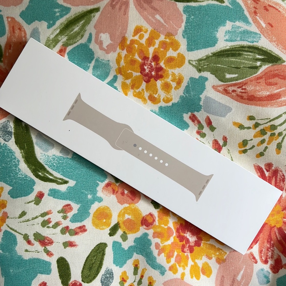 Apple Watch 45mm starlight sport band M/L Never opened 8th gen